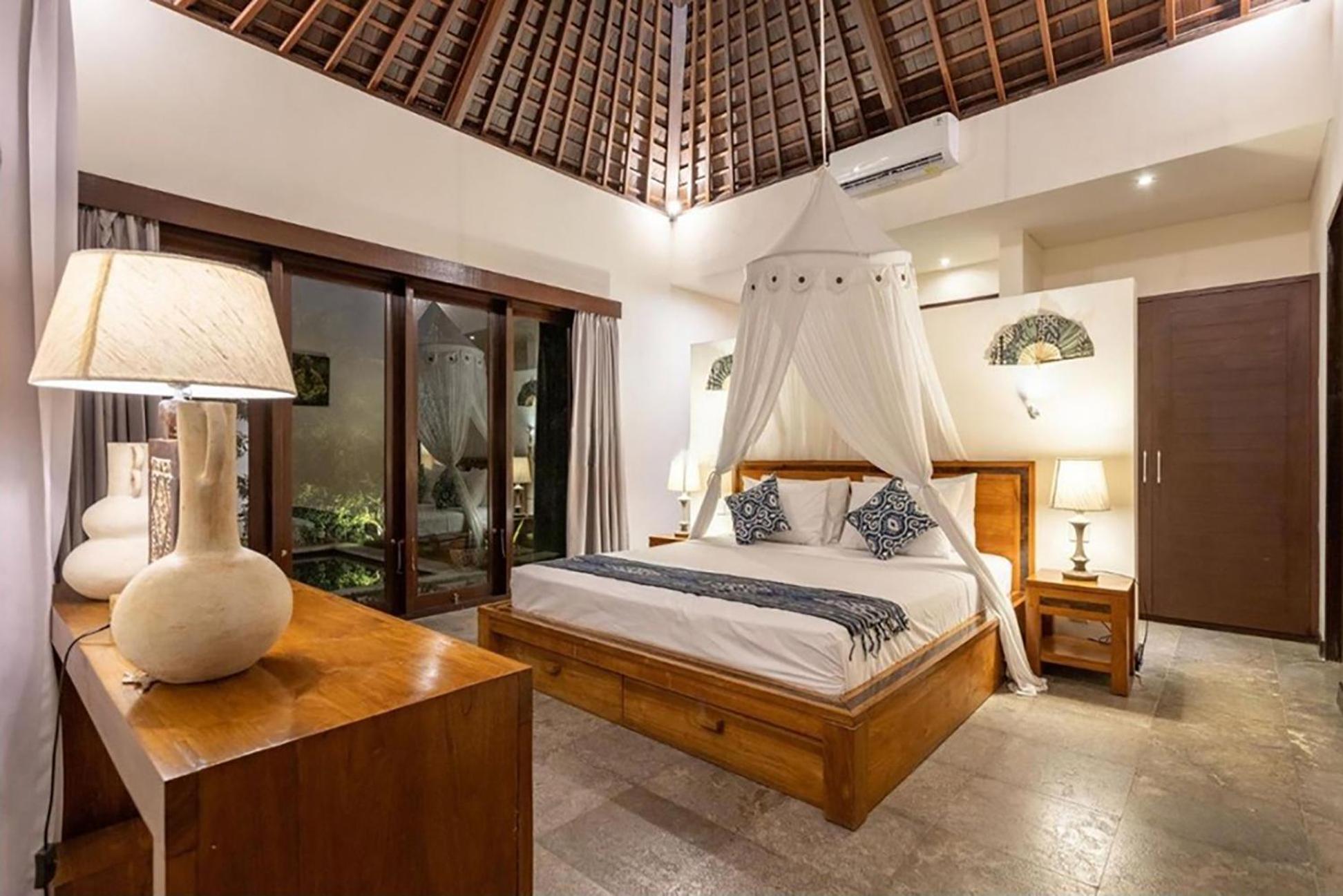 Villa Tiga Mangga By Optimum Bali Villas Семіньяк Екстер'єр фото
